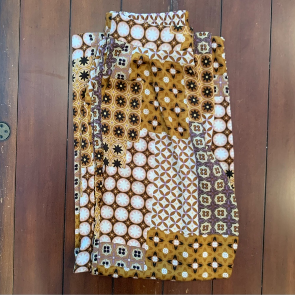 DREW - Vintage Patterned Fabric pants 💃🏼💃🏼💃🏼💃🏼💃🏼💃🏼💃🏼💃🏼💃🏼💃🏼. - Picture 3 of 12